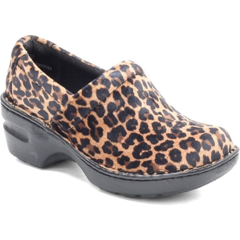 B.O.C. Peggy Women's Slip On Clog Shoes In Leopard, Size 6.5 M Soft